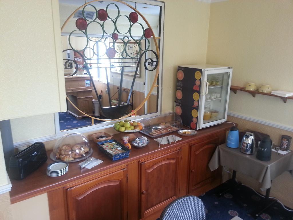 Arcantis Hotel La Residence แซร์ฌี ภายนอก รูปภาพ